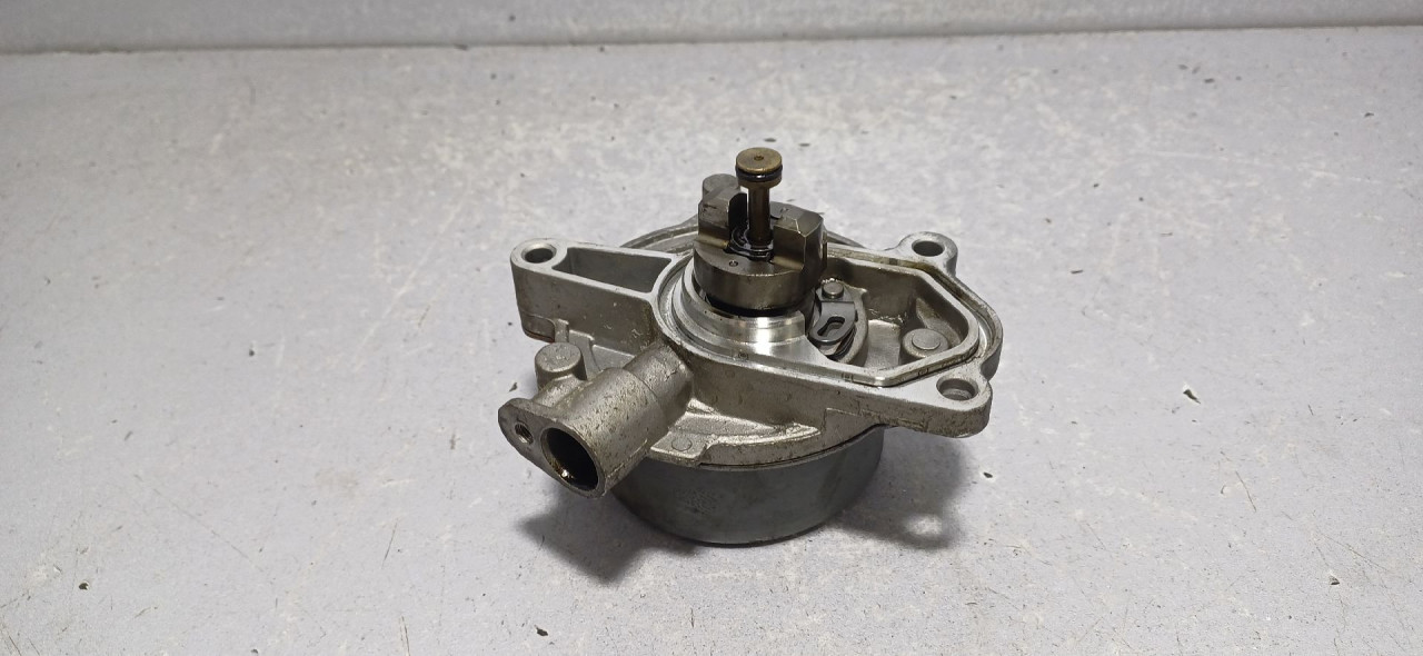VAKUM PUMPA HYUNDAI I30 > 10-12 288102A101