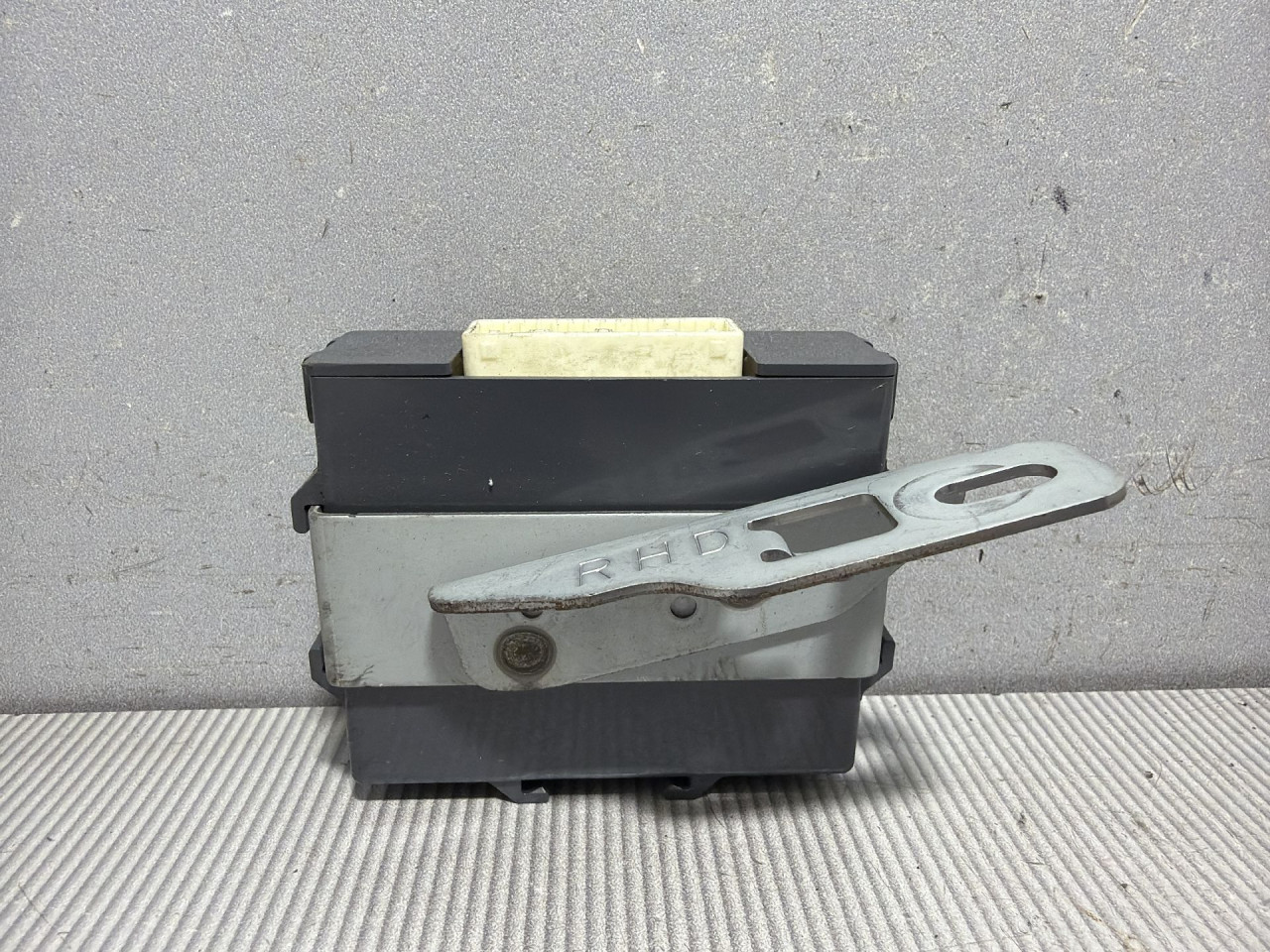 DIJELOVI ELEKTRONIKA MODUL MAZDA CX5 > 12-15 2.2 KD7767UU0