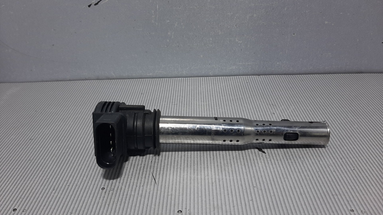 DIJELOVI BOMBINA AUDI A4 (B7) > 04-07 07K905715D