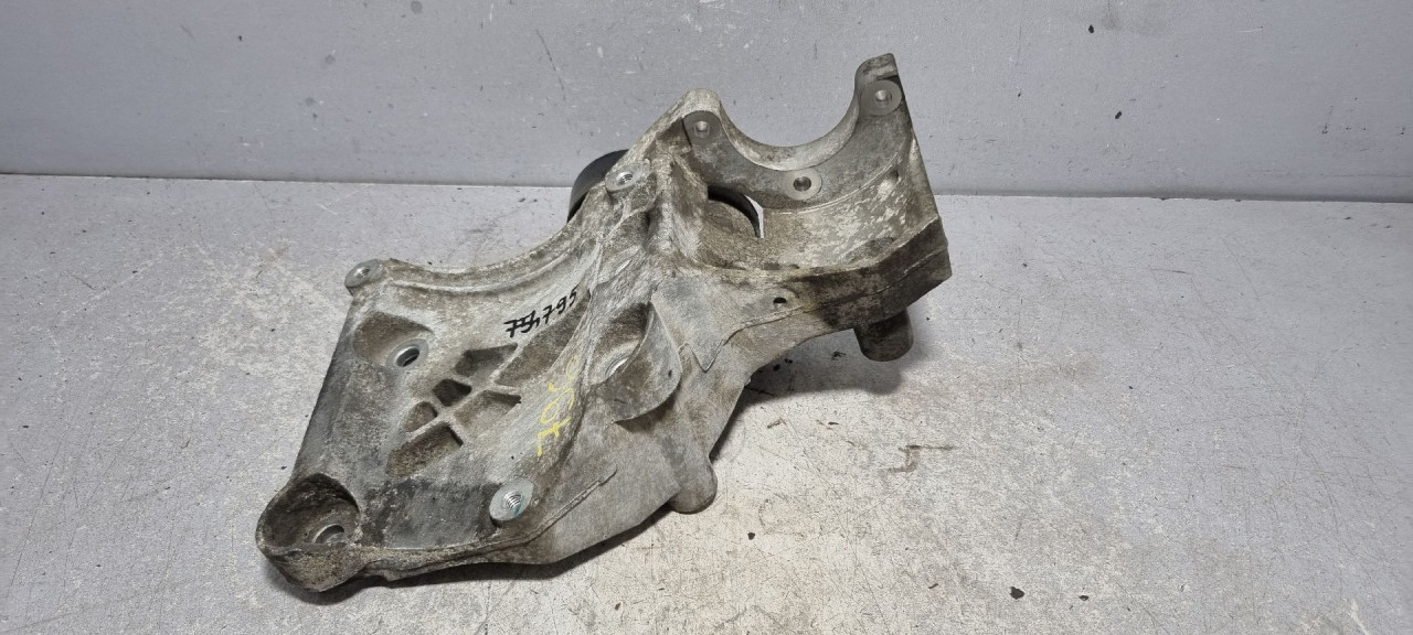 DIJELOVI NOSAC ALTERNATORA OPEL INSIGNIA > 09-13 2.0 55562863
