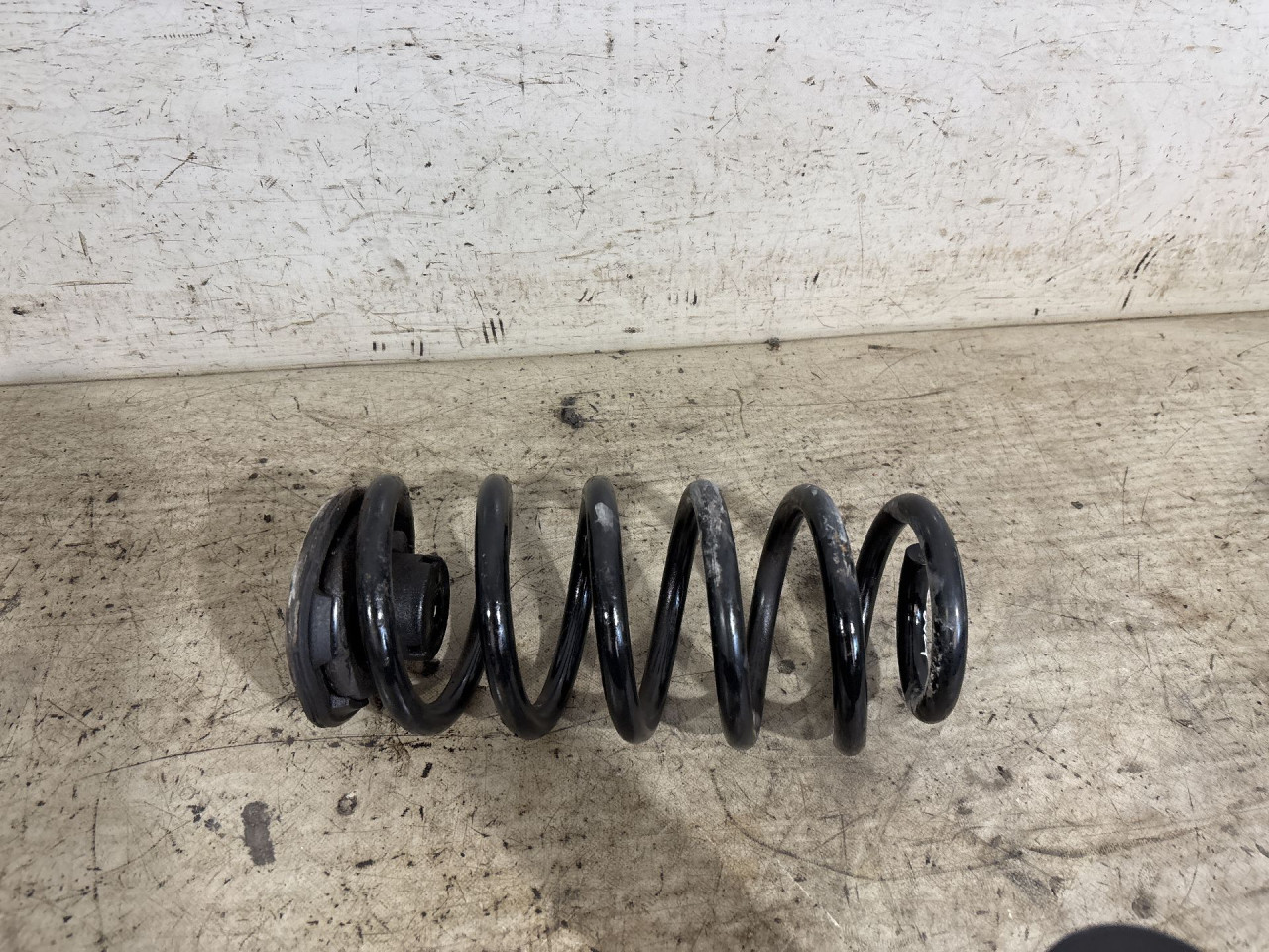 DIJELOVI OPRUGA AMORTIZERA AUDI A4 (B7) > 04-07