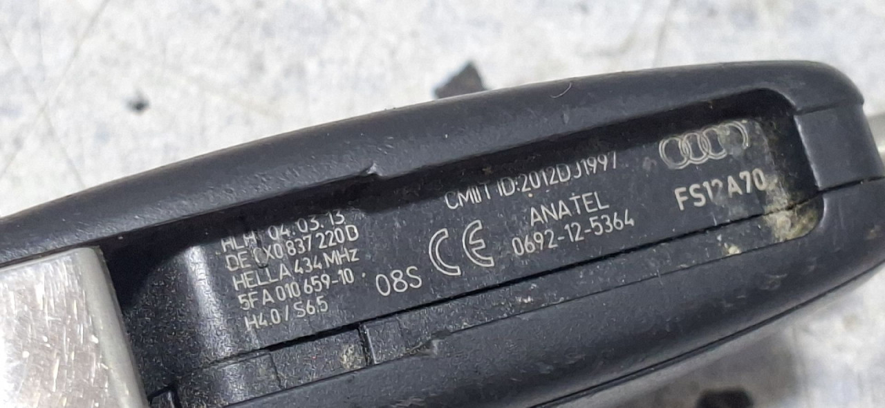 DIJELOVI KLJUC AUDI Q3 > 11-15 2.0 5FA01065910