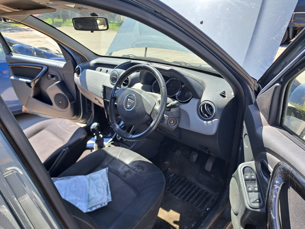 DIJELOVI DACIA DUSTER 4X4 1.5 DIZEL 2014 MJENJAC MOTOR D002220
