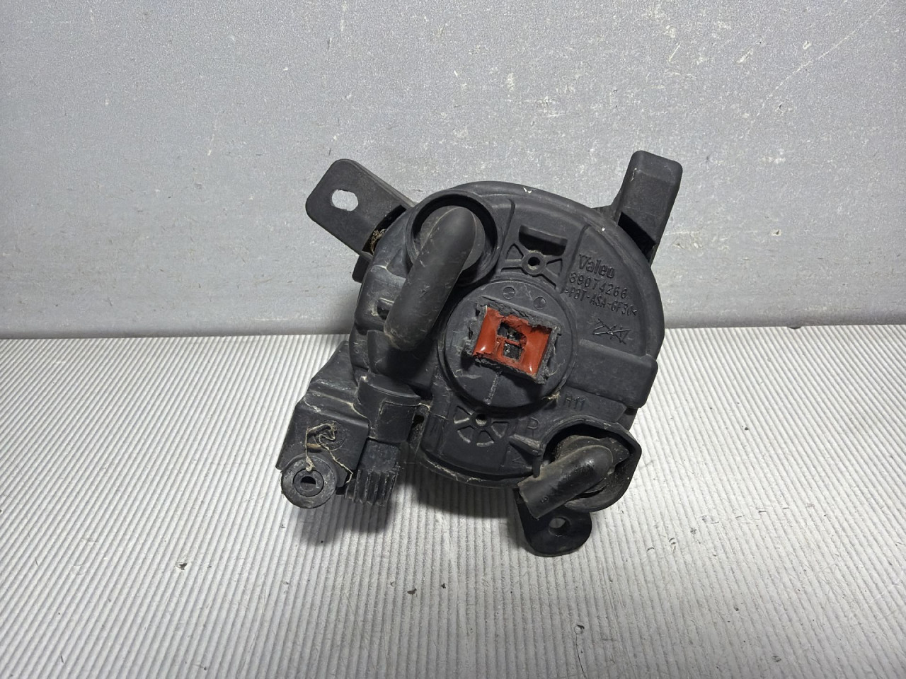DIJELOVI MAGLENKA AUDI Q3 > 11-15 2.0 8T0941700