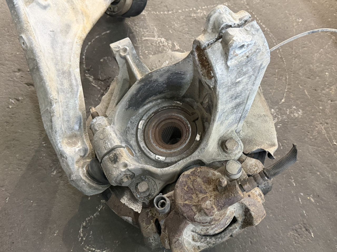 DIJELOVI GLAVCINA LAND ROVER EVOQUE > 11-15 2.2 LR087154