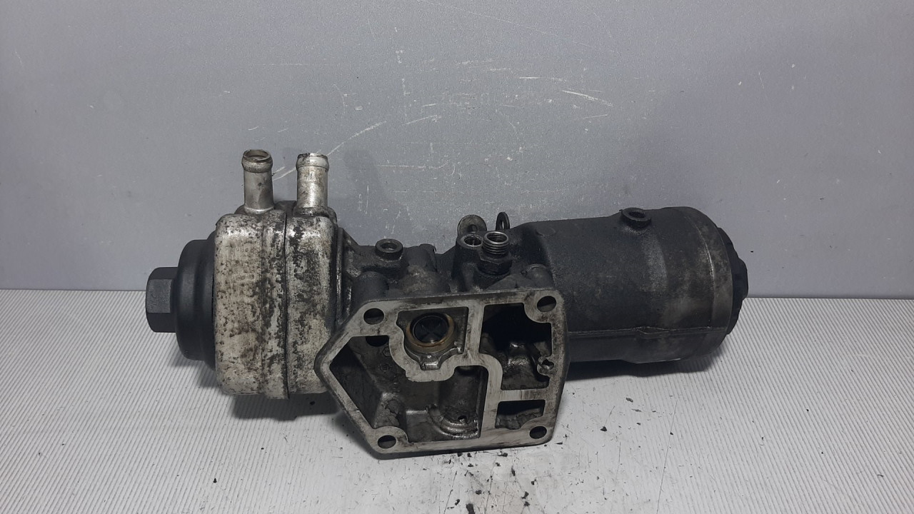 KUCISTE FILTERA ULJA VW GOLF 6 > 08-12 045115389J