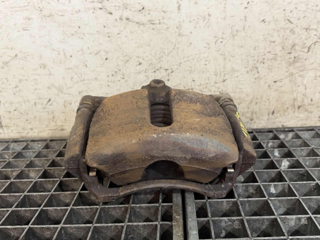 DIJELOVI KOCIONA KLJESTA AUDI A3 (8V1/8VA) > 12-16 8V0615123