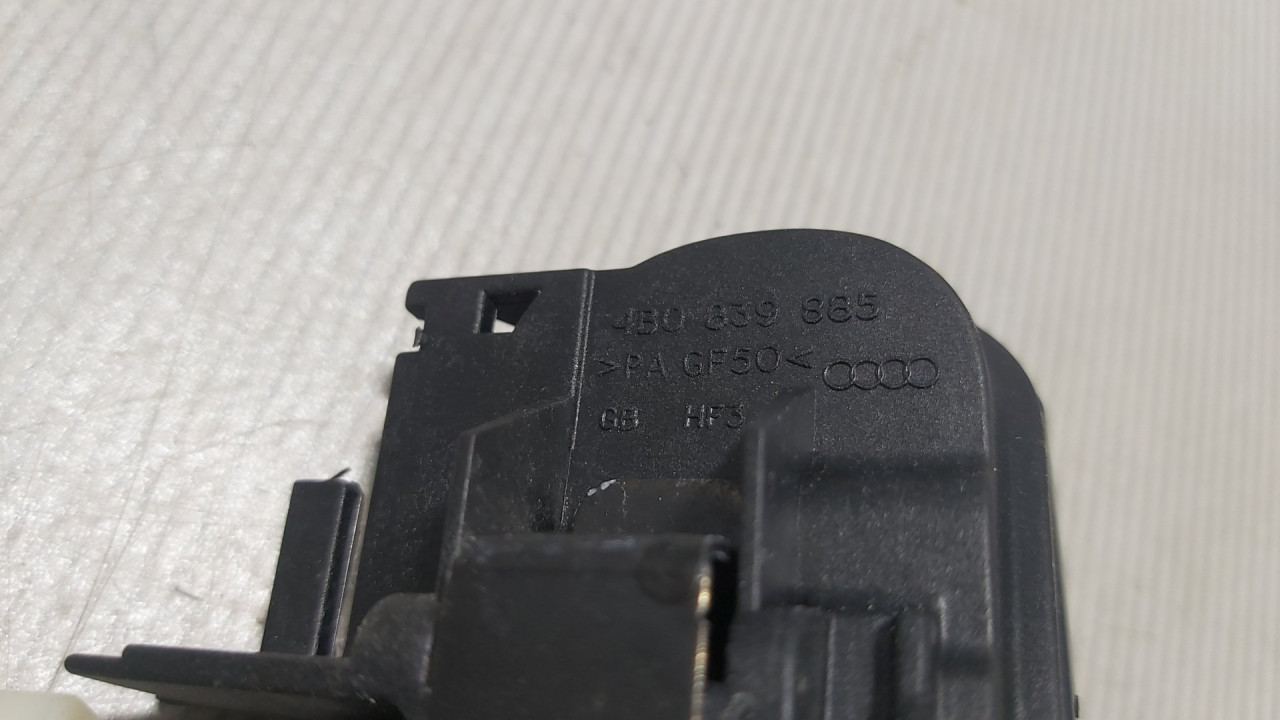 RUCKA VRATA AUDI A4 (B7) > 04-07 4B0839885