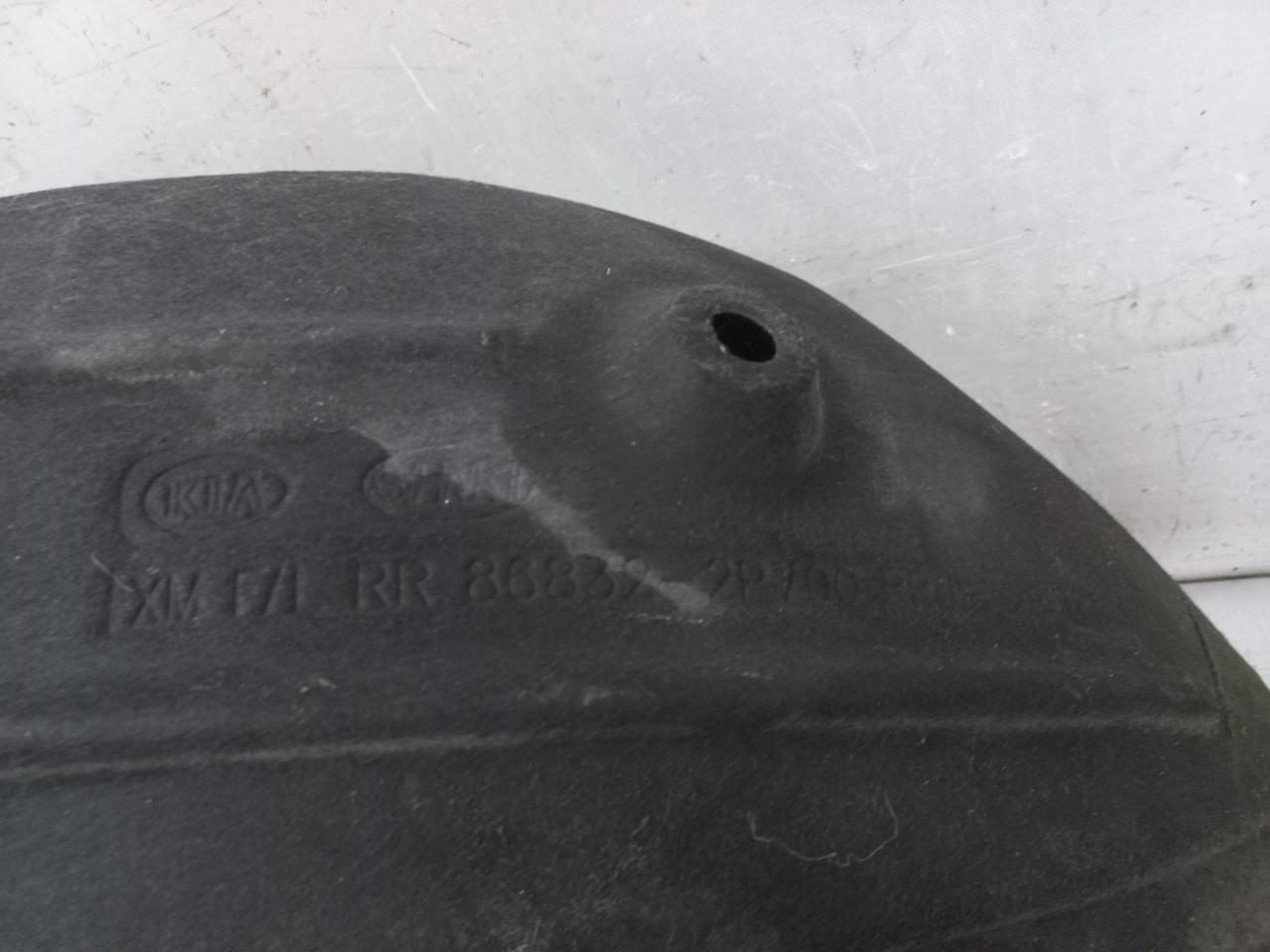 UNUTRASNJI BLATOBRAN KIA SORENTO > 09-14 868322P700