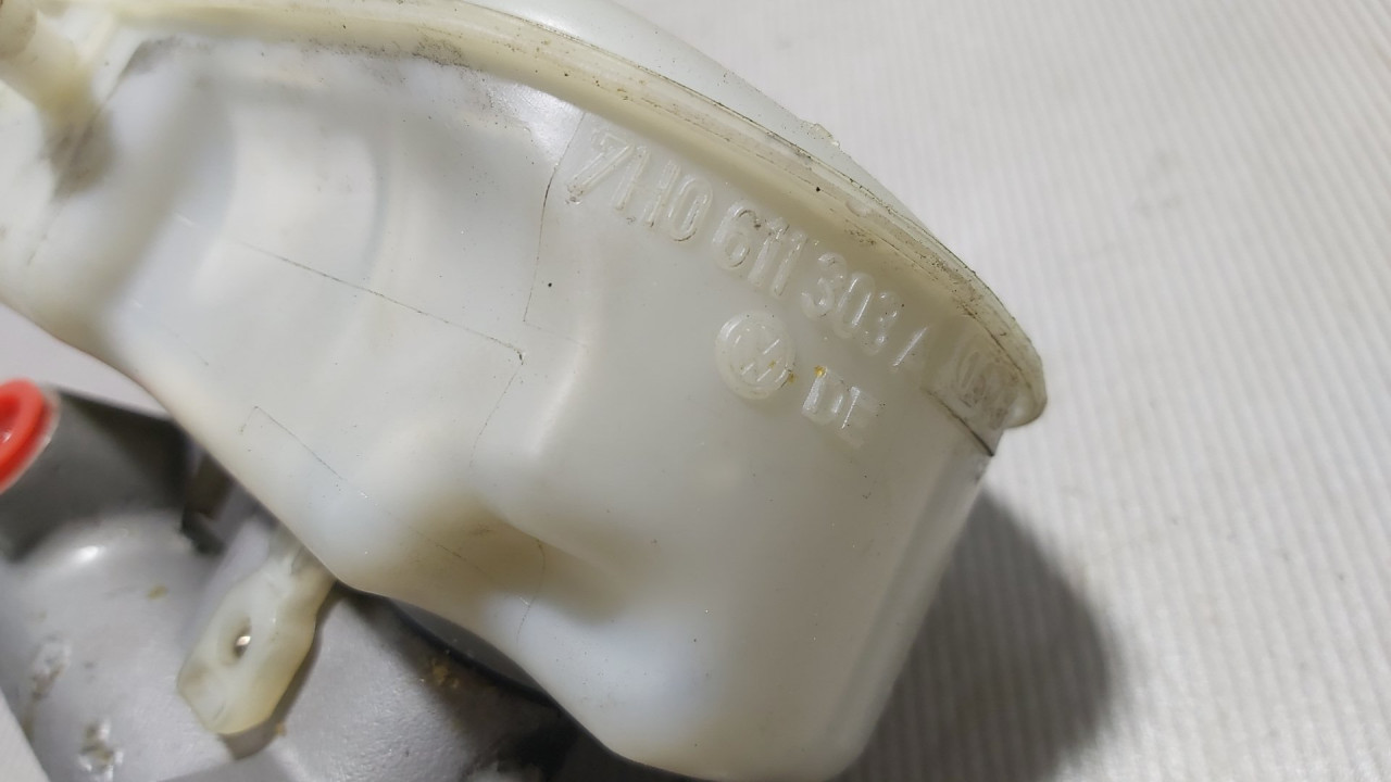 GLAVNI KOCIONI CILINDAR VW T5 > 03-09 7H0611303A
