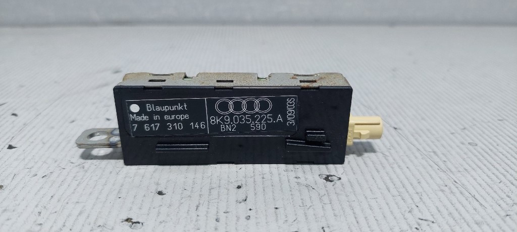 DIJELOVI ANTENA AUDI A4 (B8) > 07-11 8K9035225A