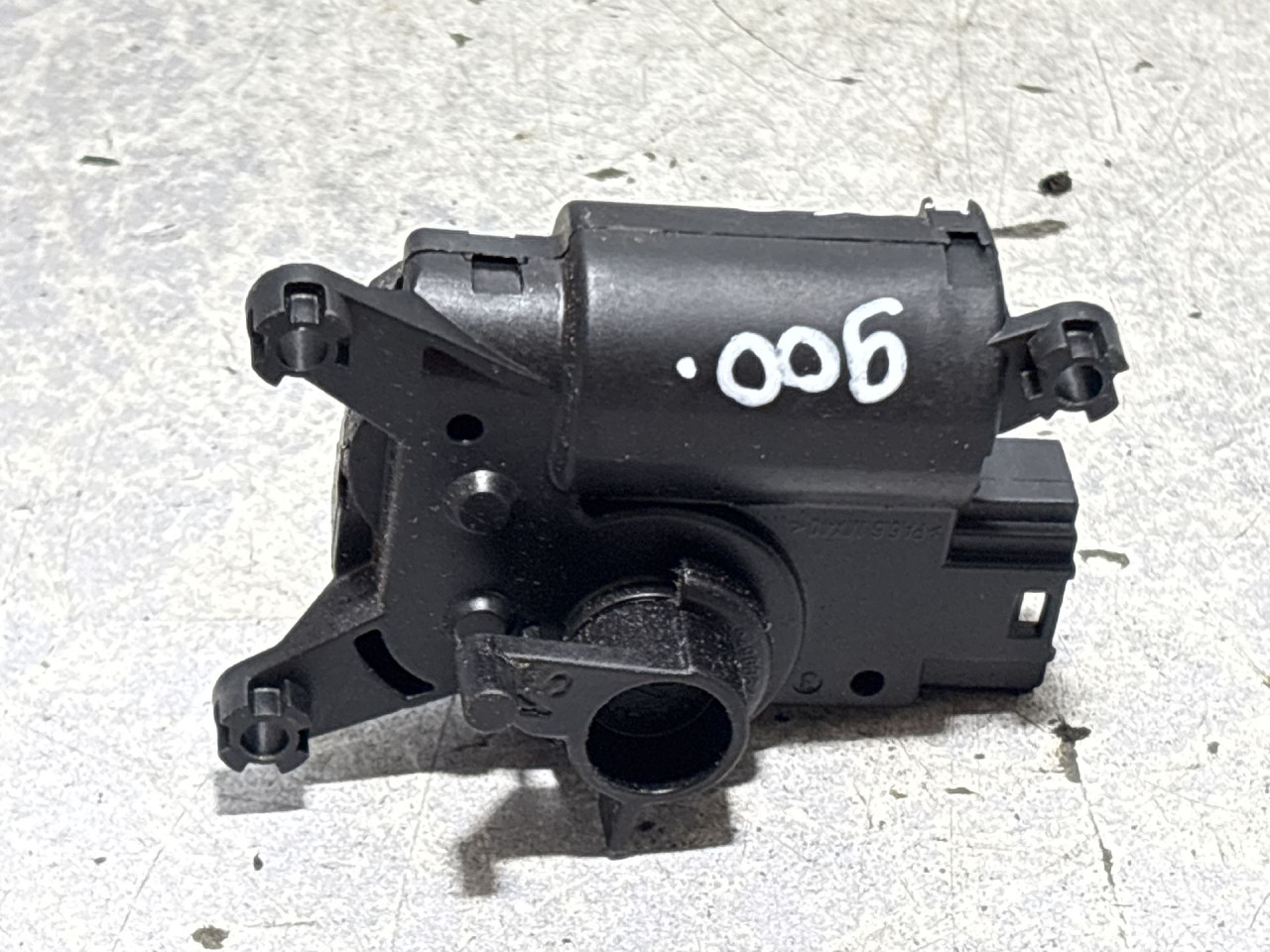 DIJELOVI MOTORIC KLAPNE AUDI Q7 (4L) > 09-15 52411483R