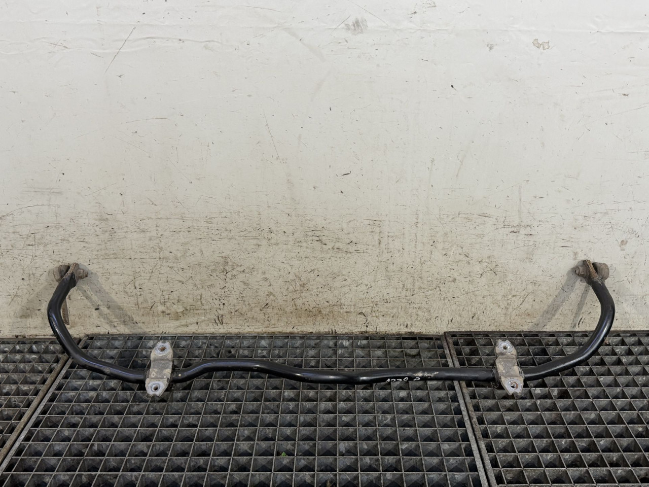 DIJELOVI BALANS STANGA AUDI Q3 > 11-15 2.0 3C0411303AA