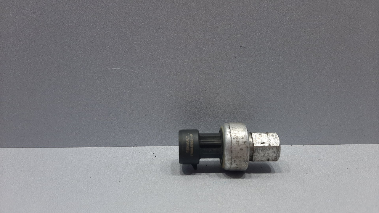 PRESOSTAT KLIME RENAULT CLIO > 01-04 7700417506