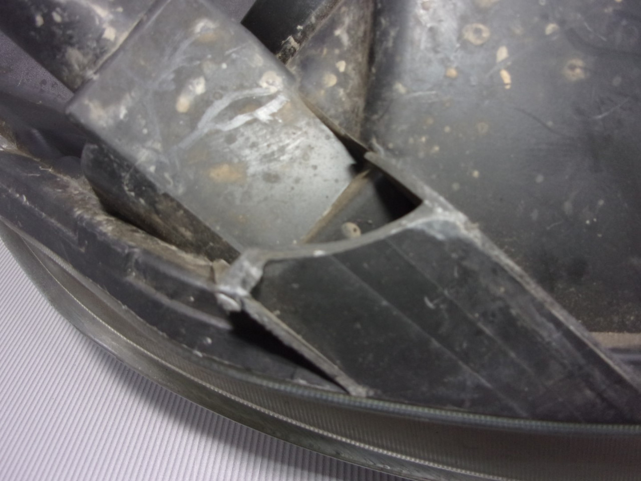 DIJELOVI FAR RENAULT SCENIC > 03-06 RN032013