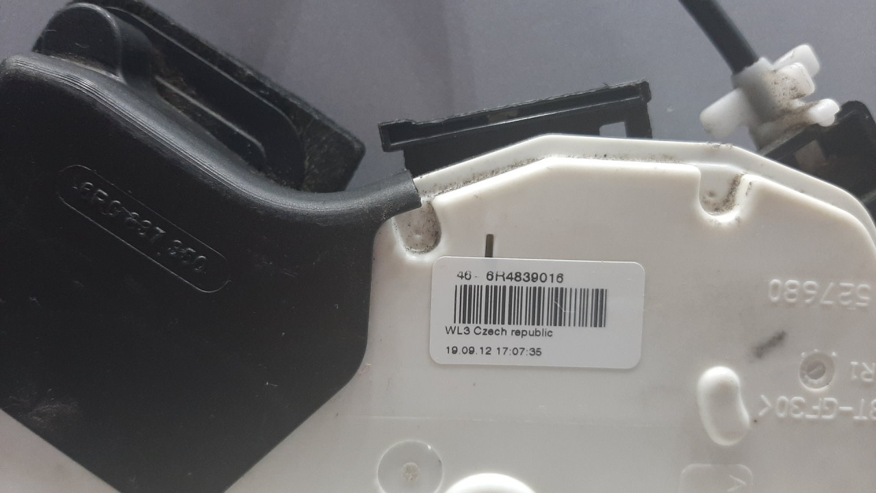 DIJELOVI BRAVA VRATA VW POLO > 09-14 6R4839016