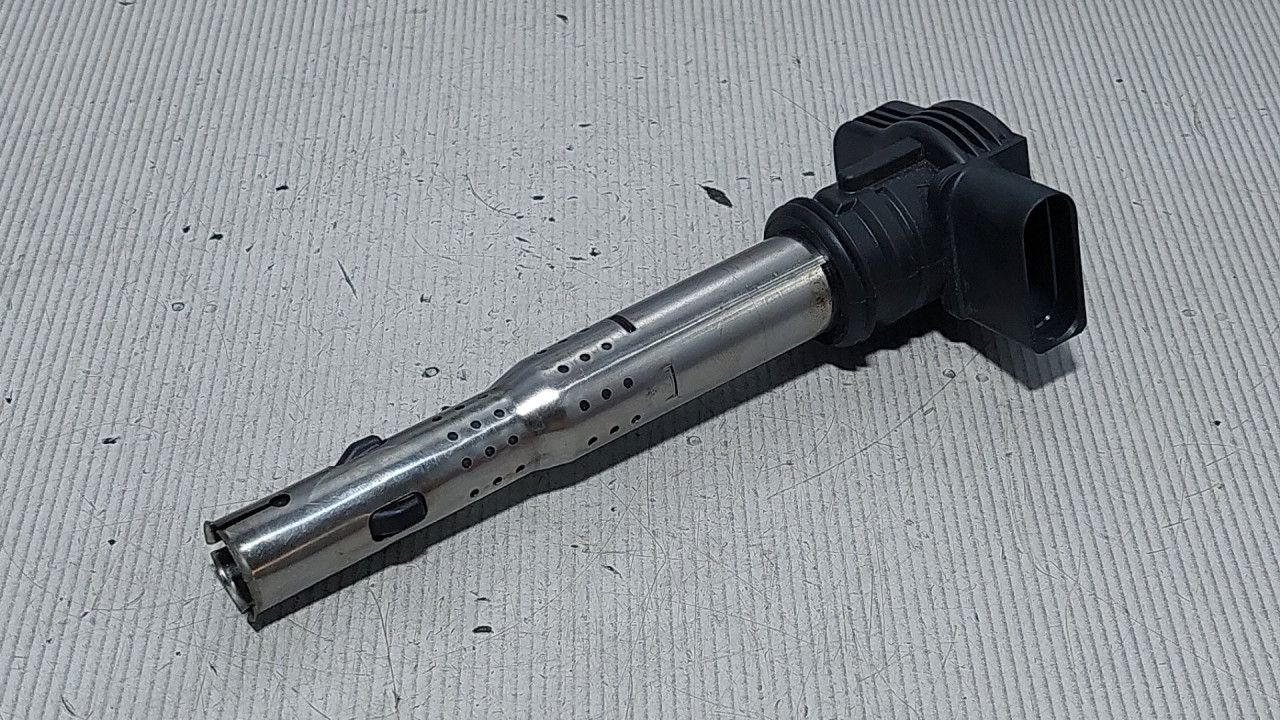 DIJELOVI BOMBINA AUDI A3 > 03-08 07K905715F