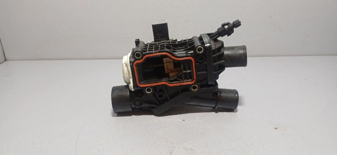 DIJELOVI TERMOSTAT PEUGEOT 308 > 13-17