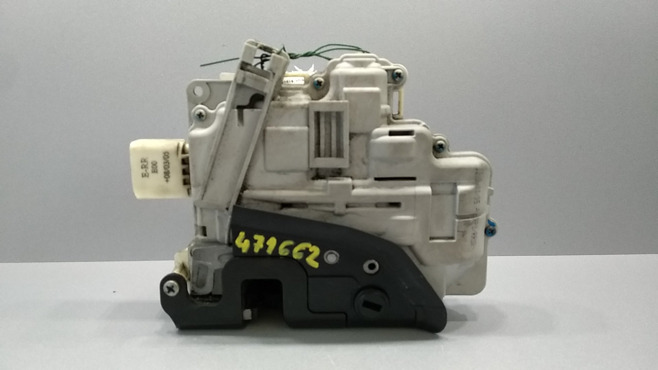 BRAVA VRATA AUDI A4 (B7) > 04-07 8E0839016AA