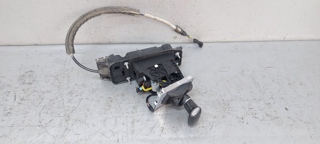 DIJELOVI SALTEBLA VW PASSAT B6 > 05-10 3C1713025H
