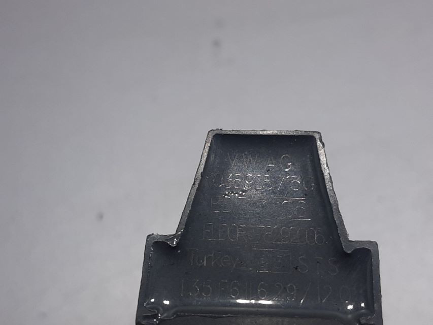 DIJELOVI BOMBINA VW PASSAT B7 > 10-14 036905715G