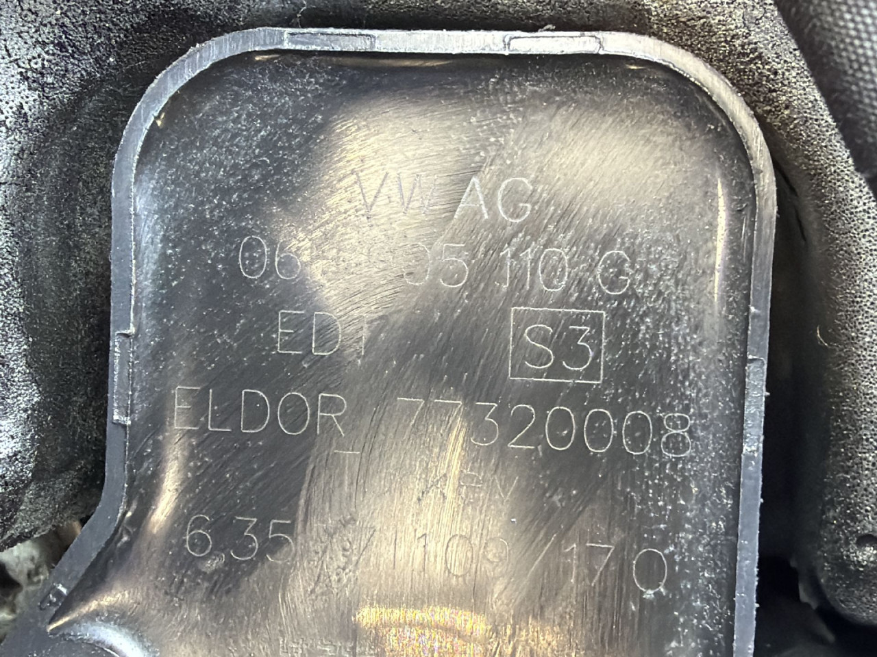 DIJELOVI BOMBINA AUDI Q5 (FY) > 17 - 20  3.0 06H905110G