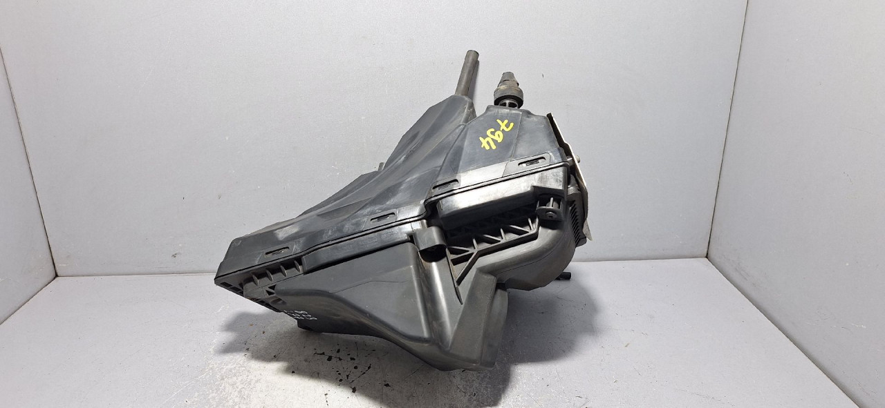 KUCISTE FILTERA ZRAKA AUDI A4 (B8) > 12-15 8K0133837BF