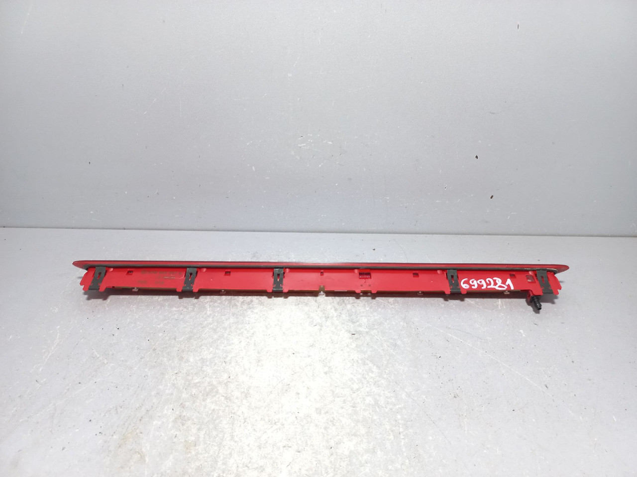 TRECE STOP SVJETLO VW PASSAT B7 > 10-14 3G9945087E
