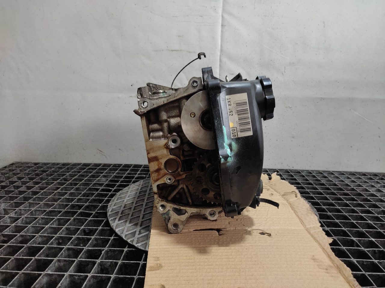 DIJELOVI GLAVA MOTORA PEUGEOT 107 > 05-09 1KR-B52