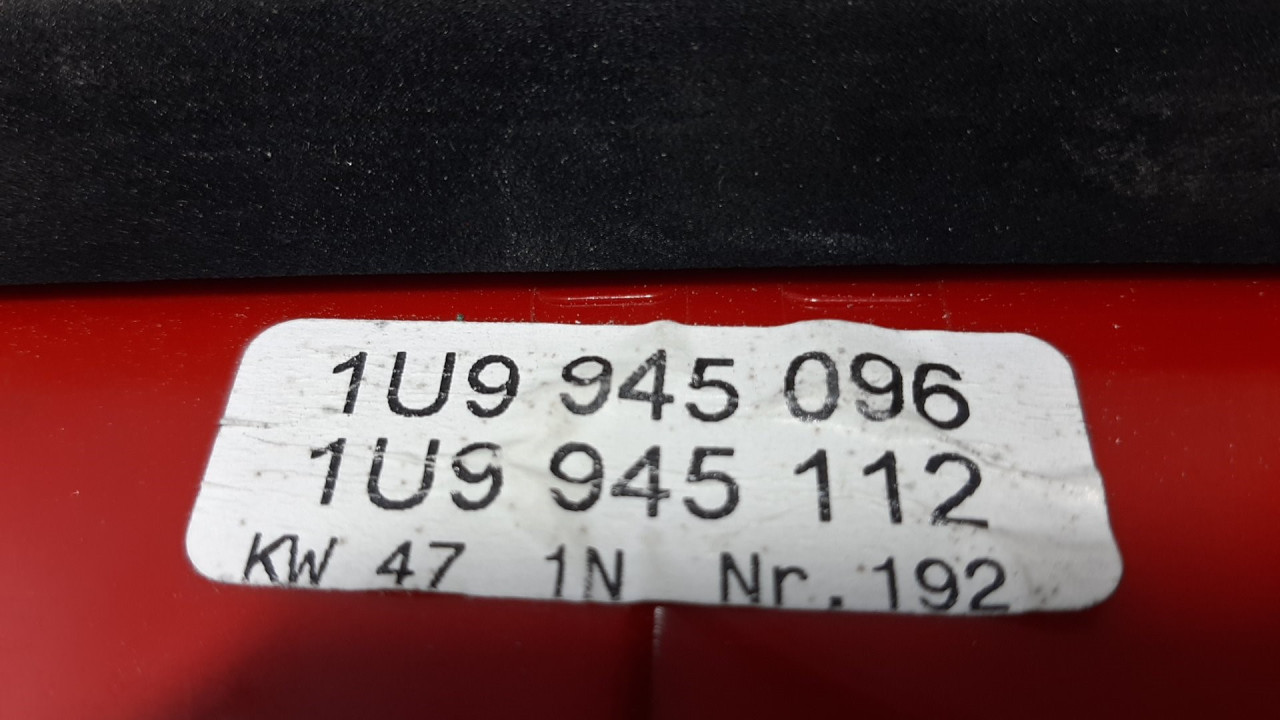 STOP SVJETLO SKODA OCTAVIA > 00-04 1U9945112