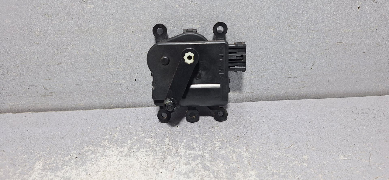 DIJELOVI MOTORIC KLAPNE MAZDA CX5 > 12-15
