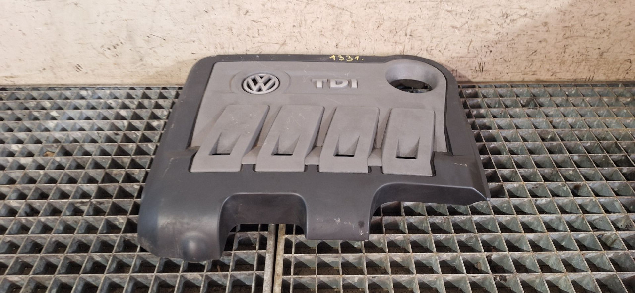 DIJELOVI POKLOPAC MOTORA VW TIGUAN > 11-15 03L103925R