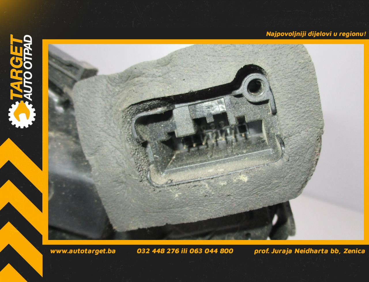 DIJELOVI BRAVA VRATA VW GOLF 6 > 08-12 VW038034 5K1837016B
