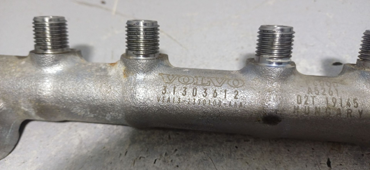 DIJELOVI RAMPA VOLVO XC60 > 13-17 31303612