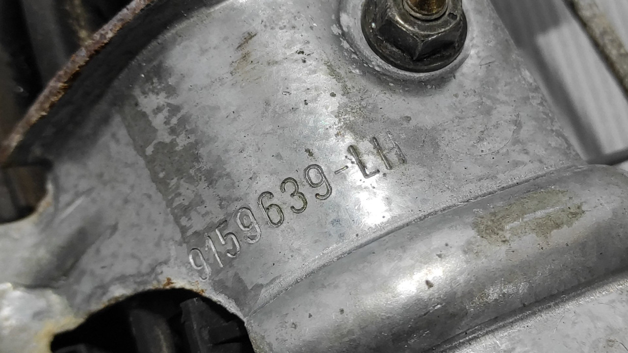 DIJELOVI RUCKA VRATA VOLVO XC70 > 05-07 9159639