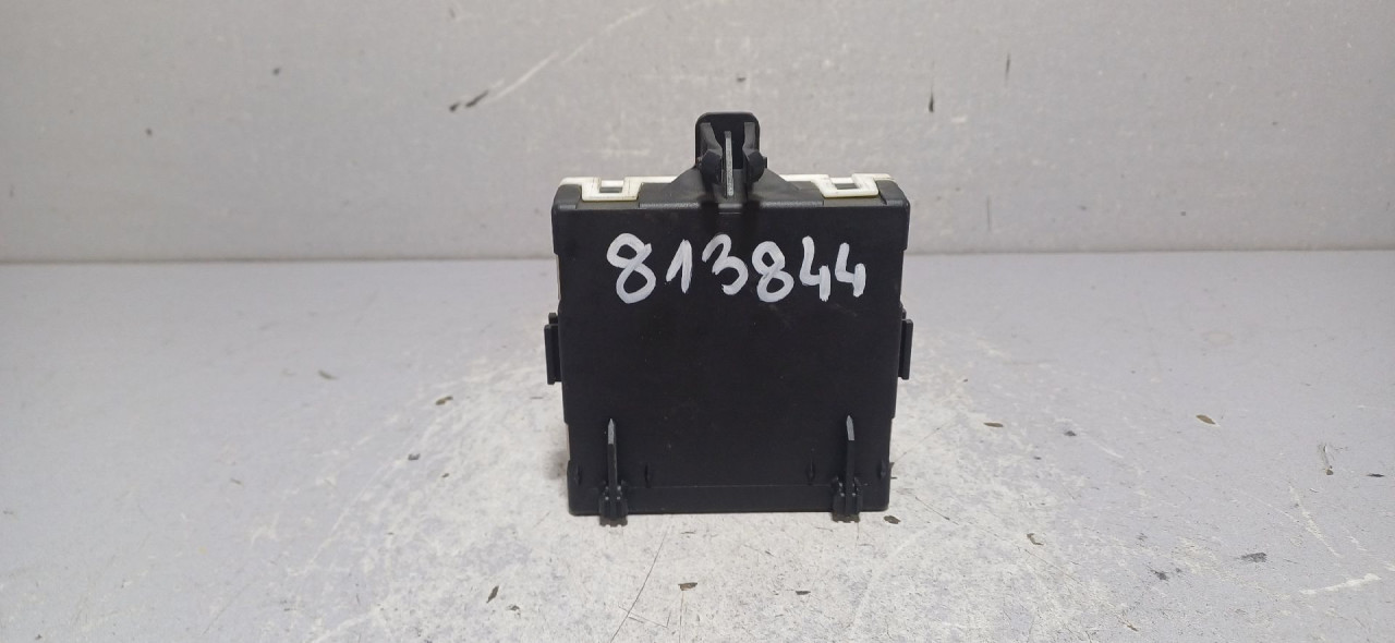 ELEKTRONIKA MODUL MERCEDES C KLASA (W205/S205) > 14-18