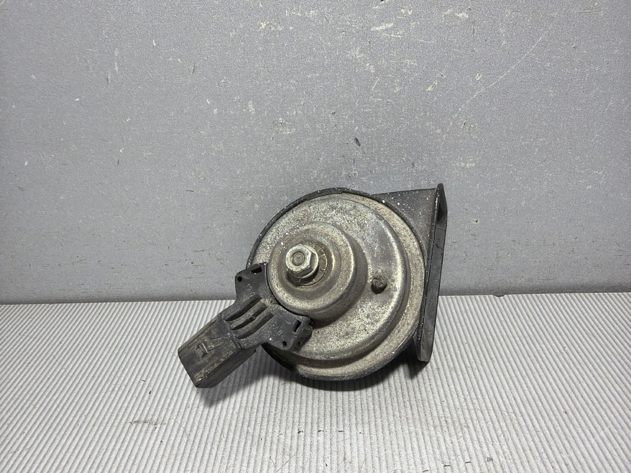 DIJELOVI SIRENA VW PASSAT B8 > 14-19 1.6 5Q0951223
