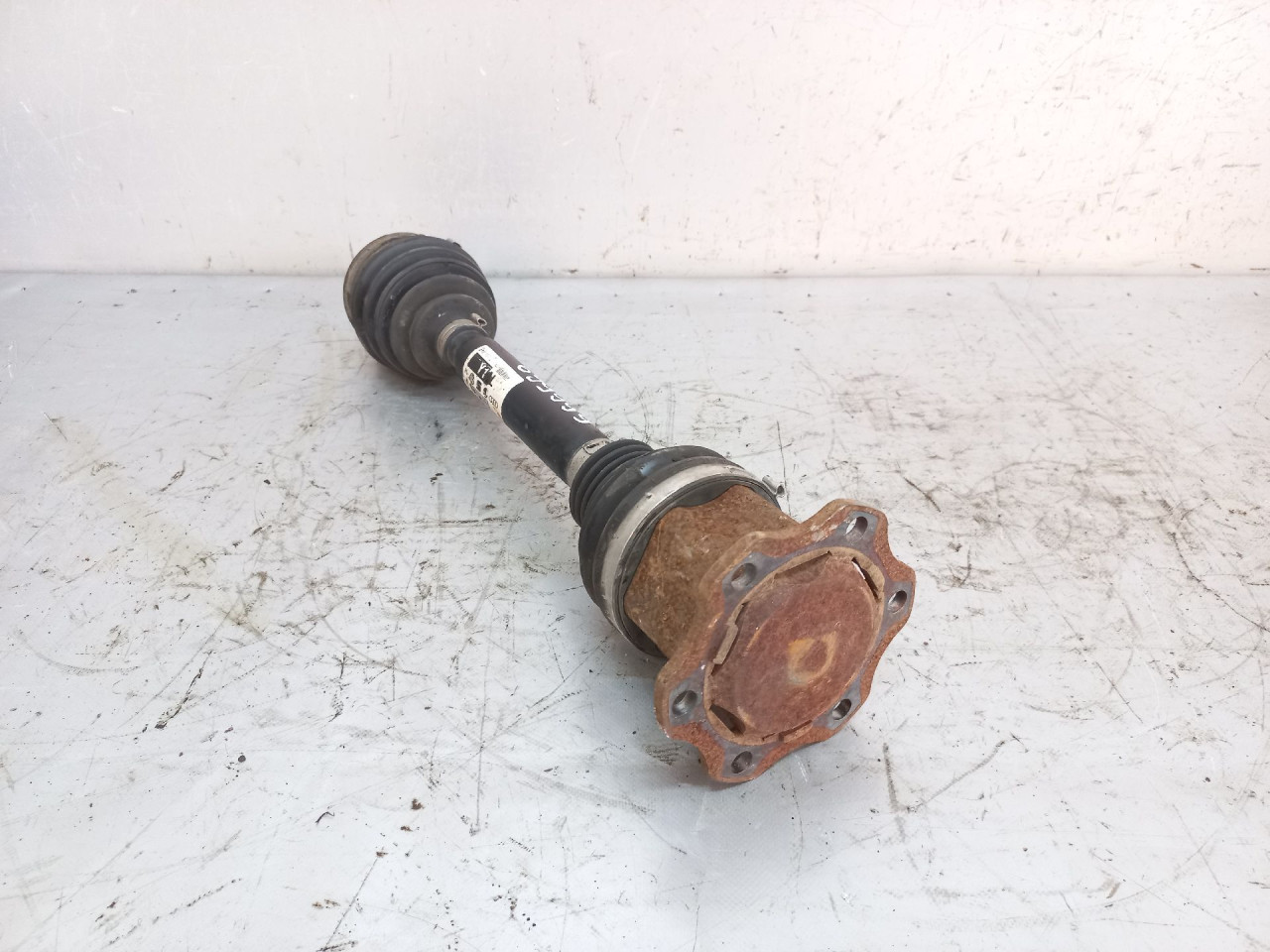 DIJELOVI POLUOSOVINA AUDI A4 (B8) > 12-15 2.0 8K0407271AL