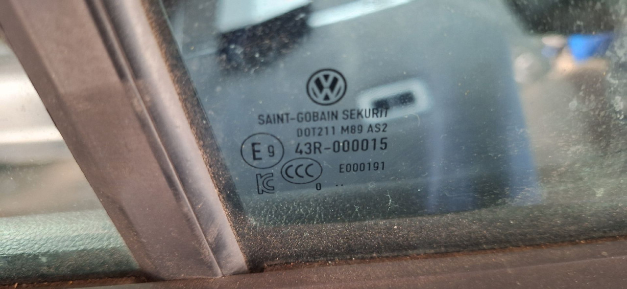 DIJELOVI STAKLO VW T-ROC > 17- 1.0
