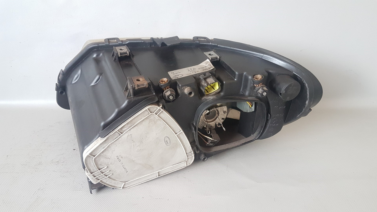 FAR CHRYSLER/DODGE VOYAGER > 01-04 DG005014 04857830AC