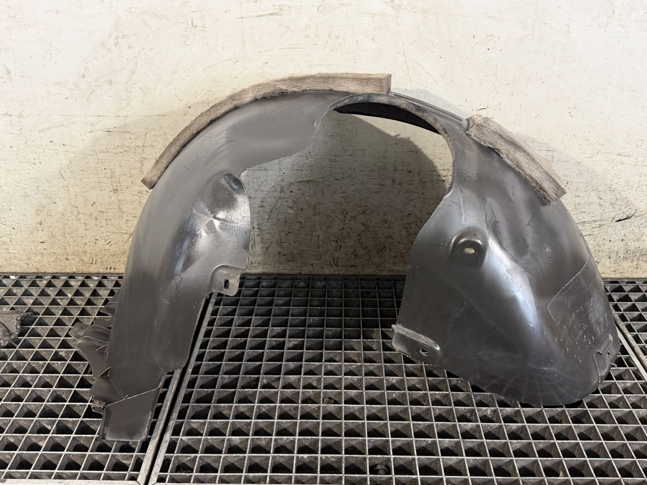 DIJELOVI UNUTRASNJI BLATOBRAN VW GOLF 7 > 12-16 2.0 5G0805977C