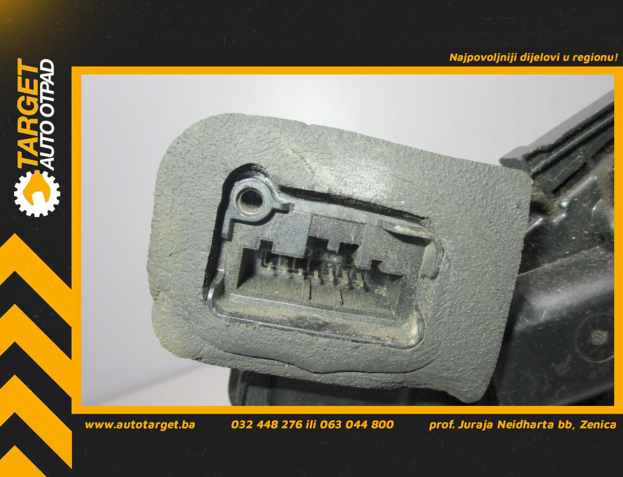 DIJELOVI BRAVA VRATA VW GOLF 6 > 08-12 VW038035 5K1837015B