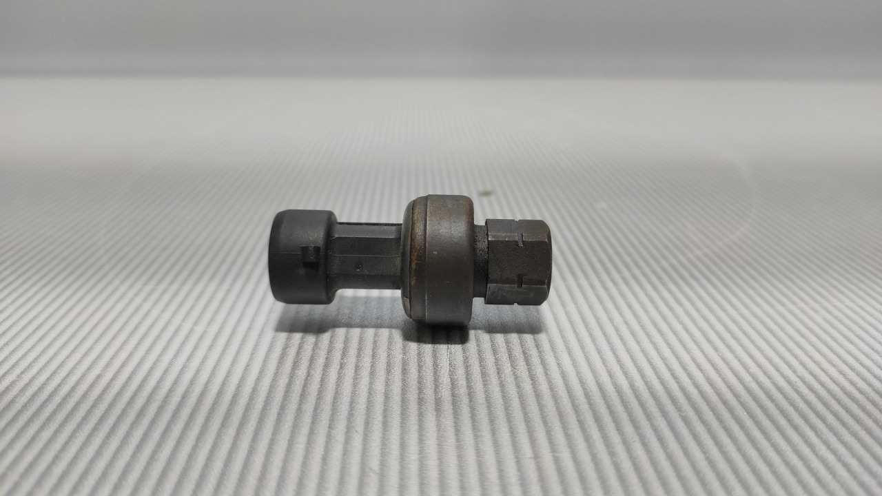 PRESOSTAT KLIME OPEL VECTRA C > 05-08 09131721