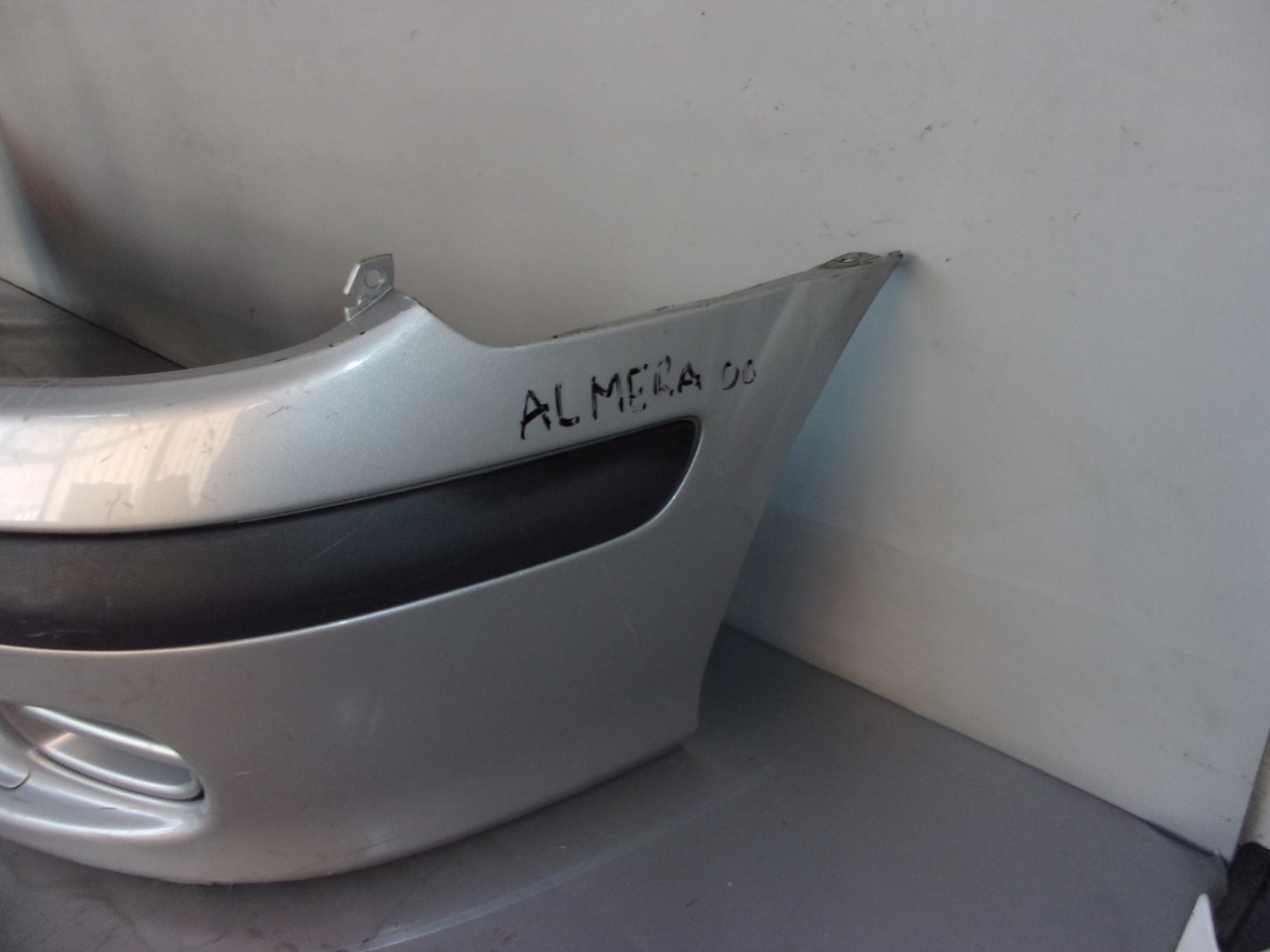 BRANIK NISSAN ALMERA > 00-02 DS422009 620224M540