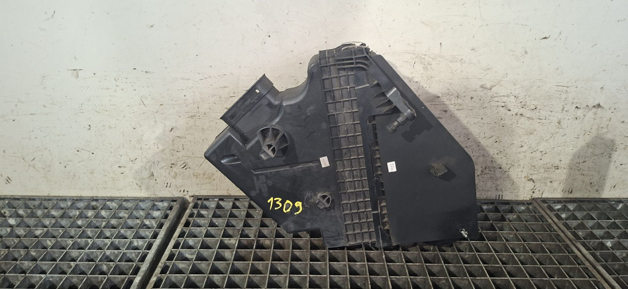 DIJELOVI KUCISTE FILTERA ZRAKA BMW X3 (F25) > 14-17 8519129