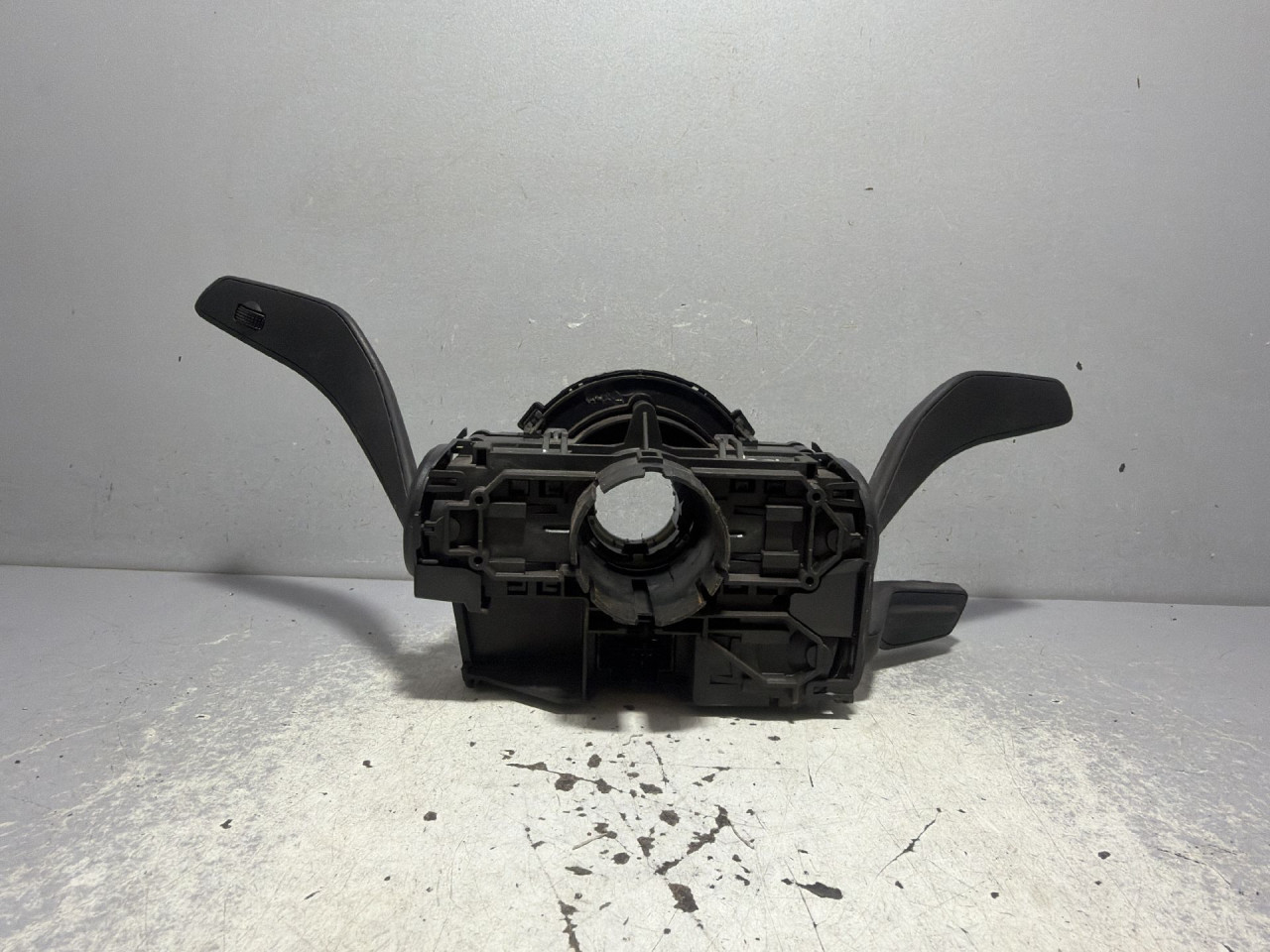 DIJELOVI SPULA VOLANA AUDI A6 4K > 18- 2.0
