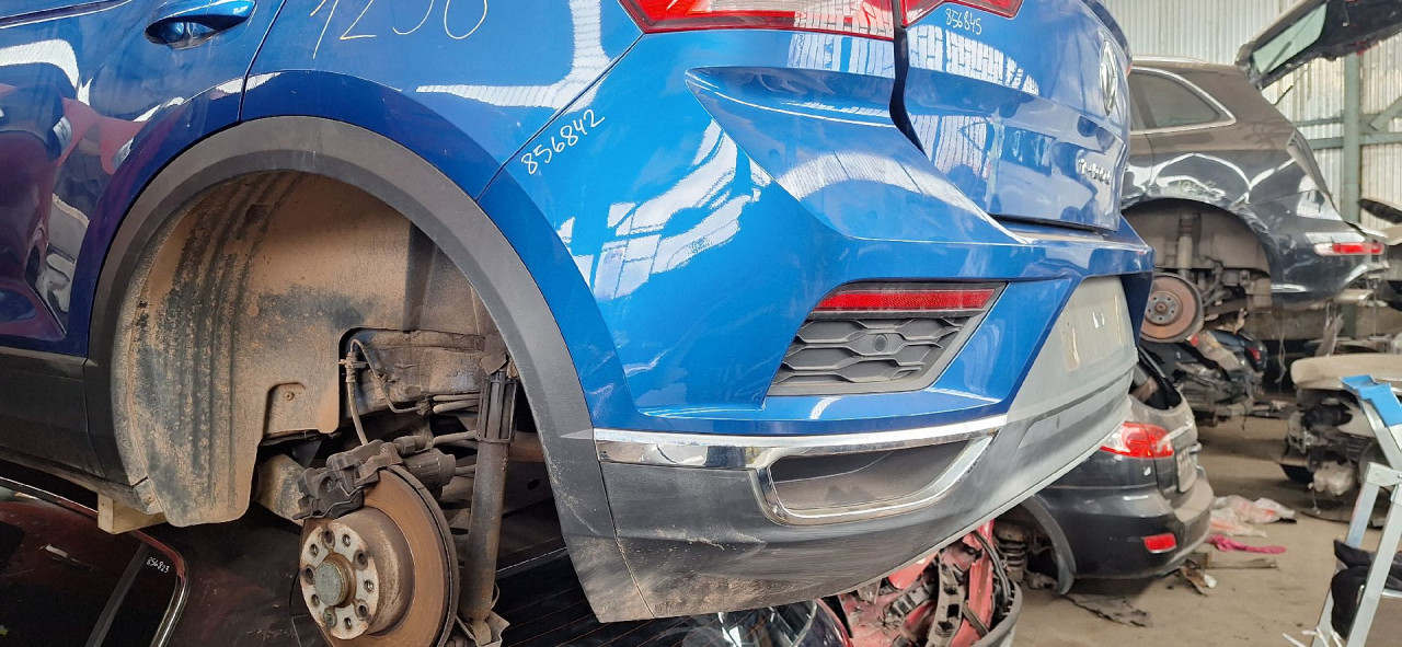 DIJELOVI BRANIK VW T-ROC > 17- 2GA807421DGRU