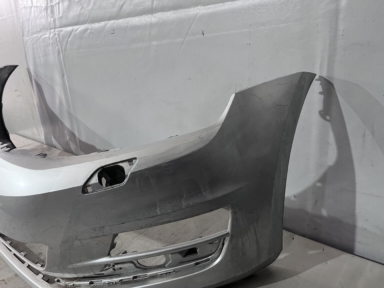 DIJELOVI BRANIK VW GOLF 7 > 12-16 5G0807221BN