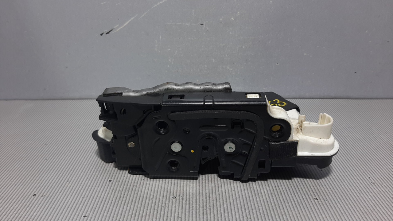 DIJELOVI BRAVA VRATA VW GOLF 6 > 08-12 5K1837015B