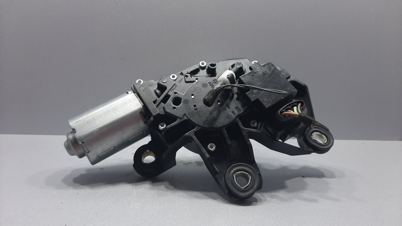 DIJELOVI MOTORIC BRISACA VW CADDY > 03-10 1T0955711D